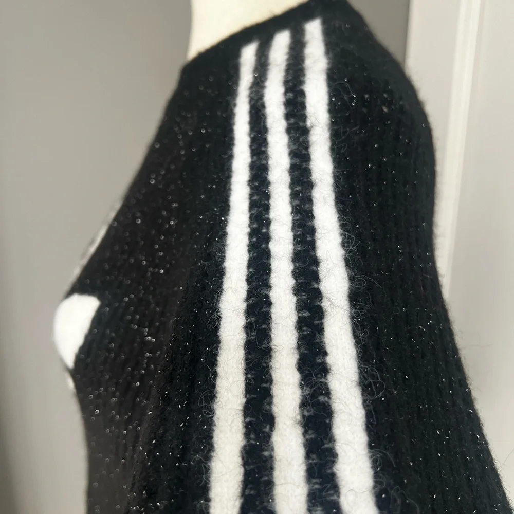 Adidas Originals Lurex Sparkle knit Sweater Sweatshirt with Logo NWT Size L - Picture 5 of 9